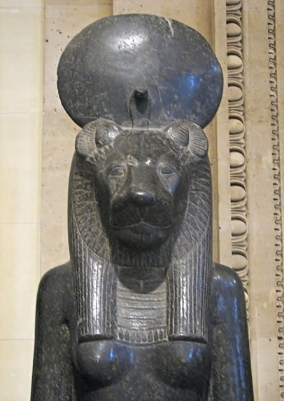 Statue of the goddess SEKHMET
